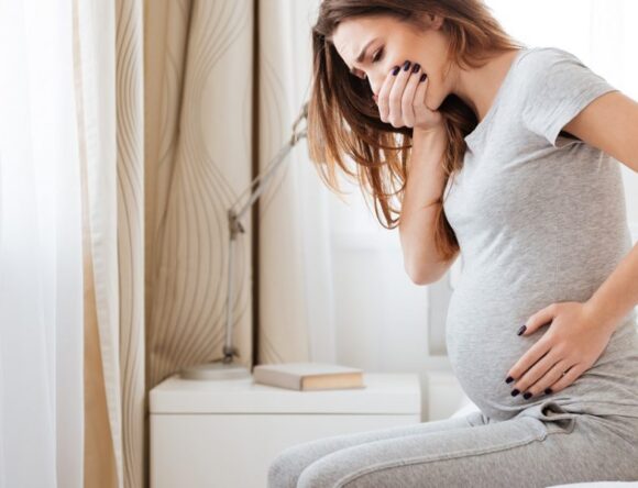 Nausea e Bruciore di stomaco in gravidanza: quali rimedi sono efficaci?